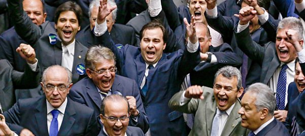 Maia obteve 293 votos e derrotou 5 outros candidatos. Foto: Nilson Bastian (Câmara dos Deputados)